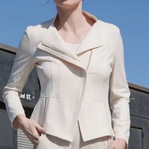 Clara Sunwoo Pearlescent Ivory Signature Jacket. Looks New. Upgrade ur style! M.